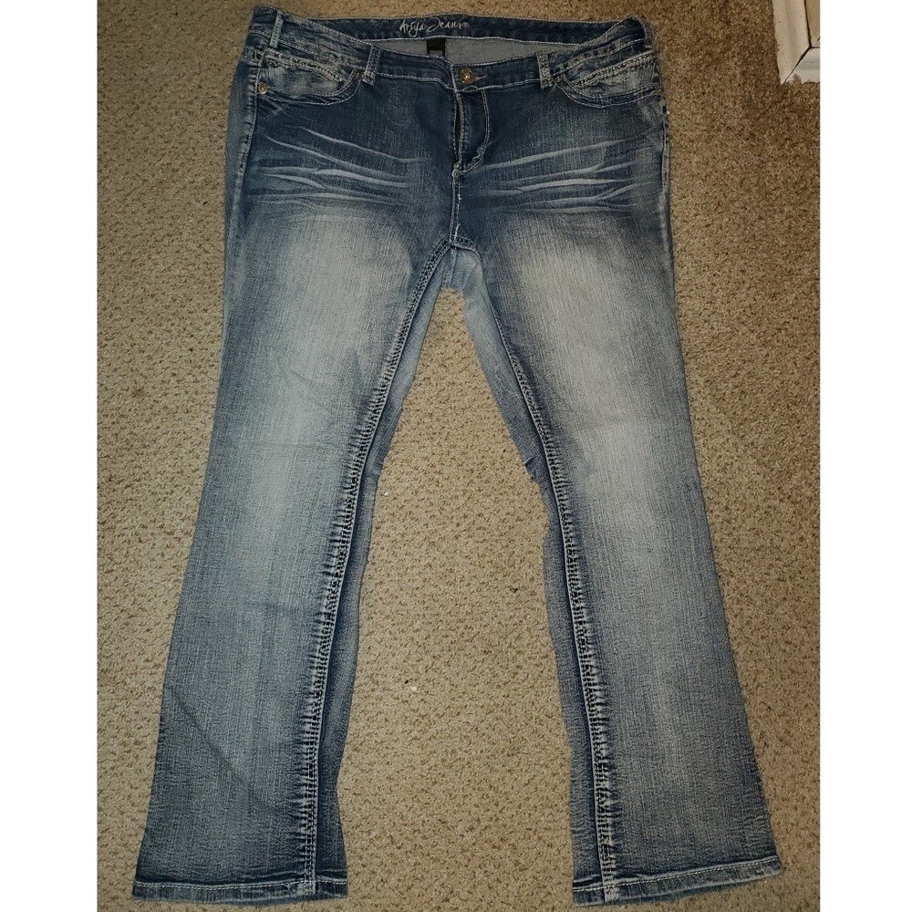 Boot Cut Ariya Jeans